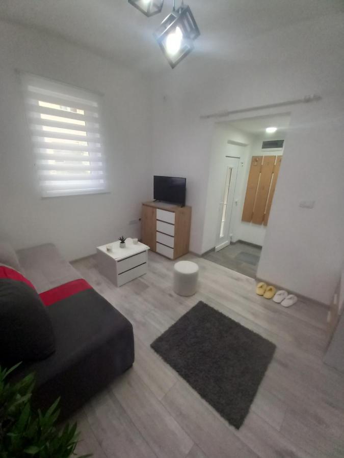 Capital Town Apartment *